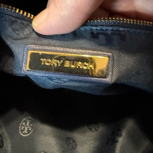 Tory Burch - Marion Leather Quilted Chain Tote - Navy Blue - EUC Dual Straps - Picture 9 of 13